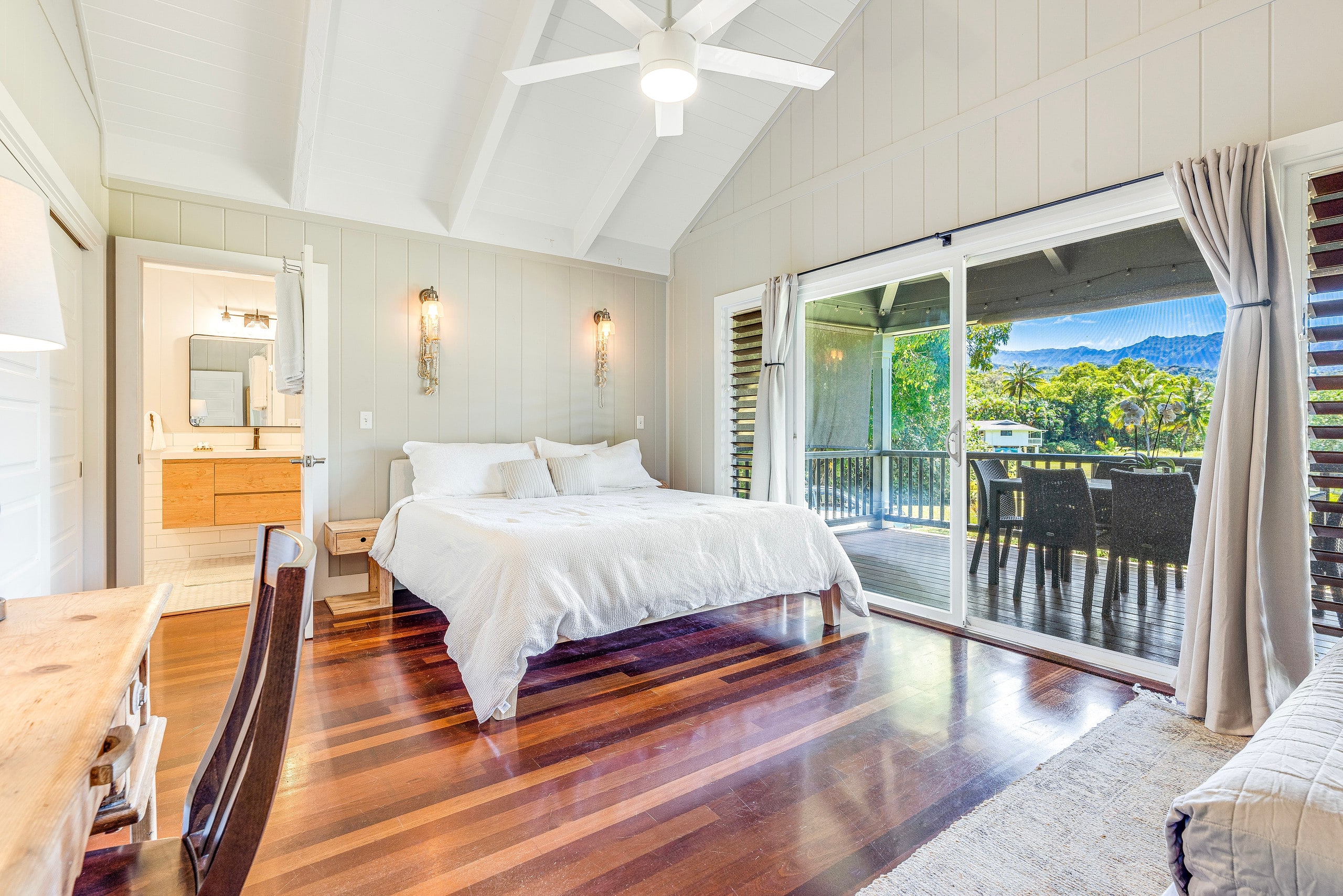 Home in Hanalei · ★4.93 · 2 bedrooms · 4 beds · 2 baths - Image 12