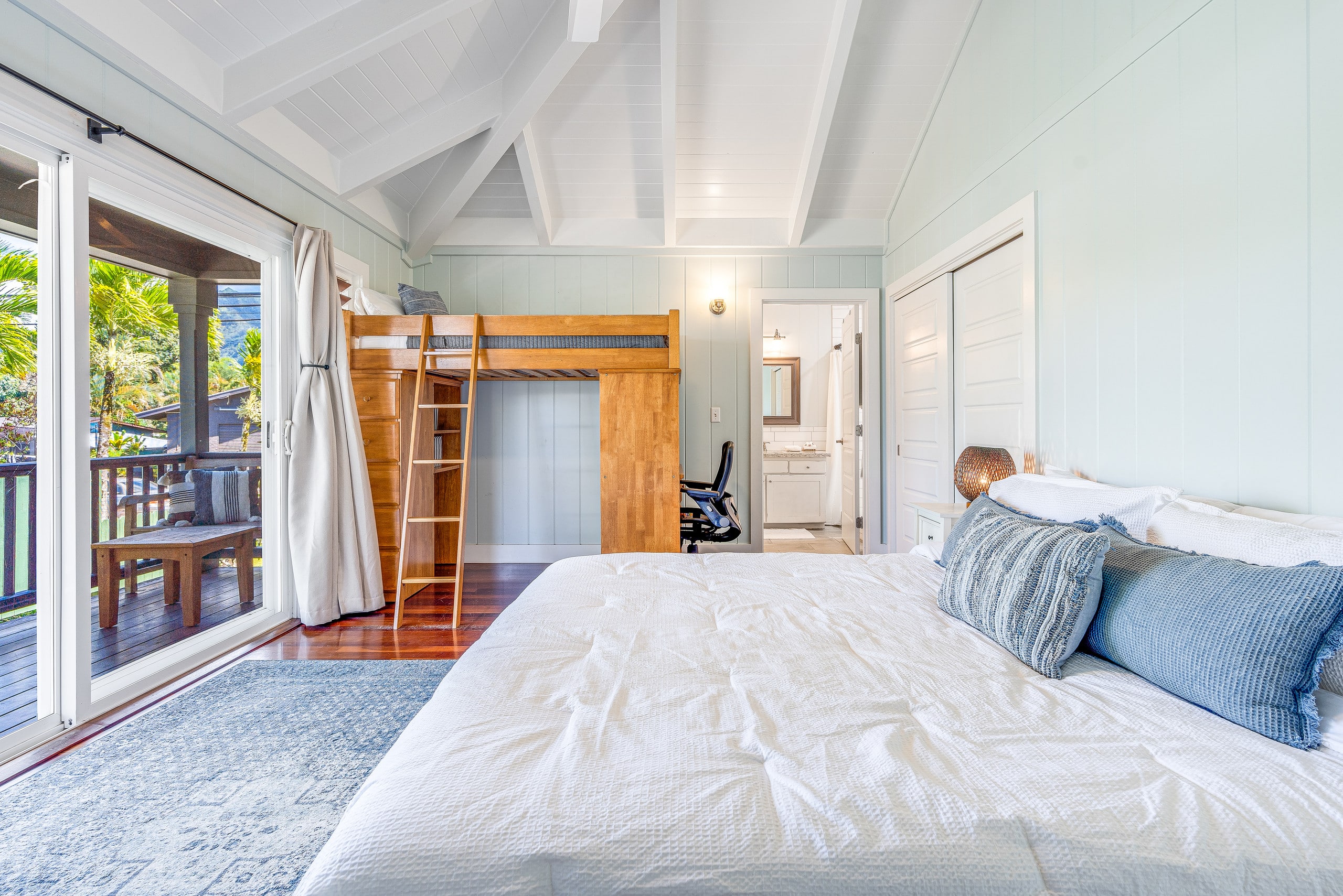 Home in Hanalei · ★4.93 · 2 bedrooms · 4 beds · 2 baths - Image 16