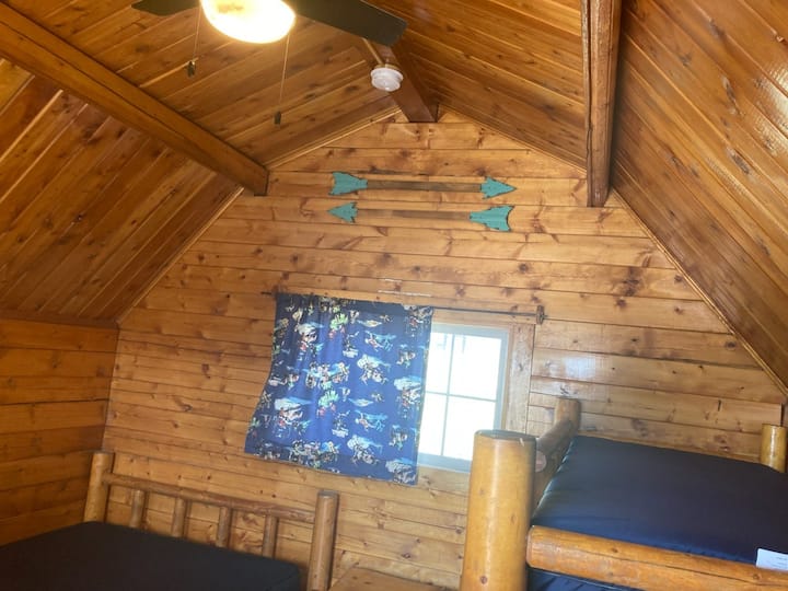 Frontier Cabin C6 - Cheyenne, WY