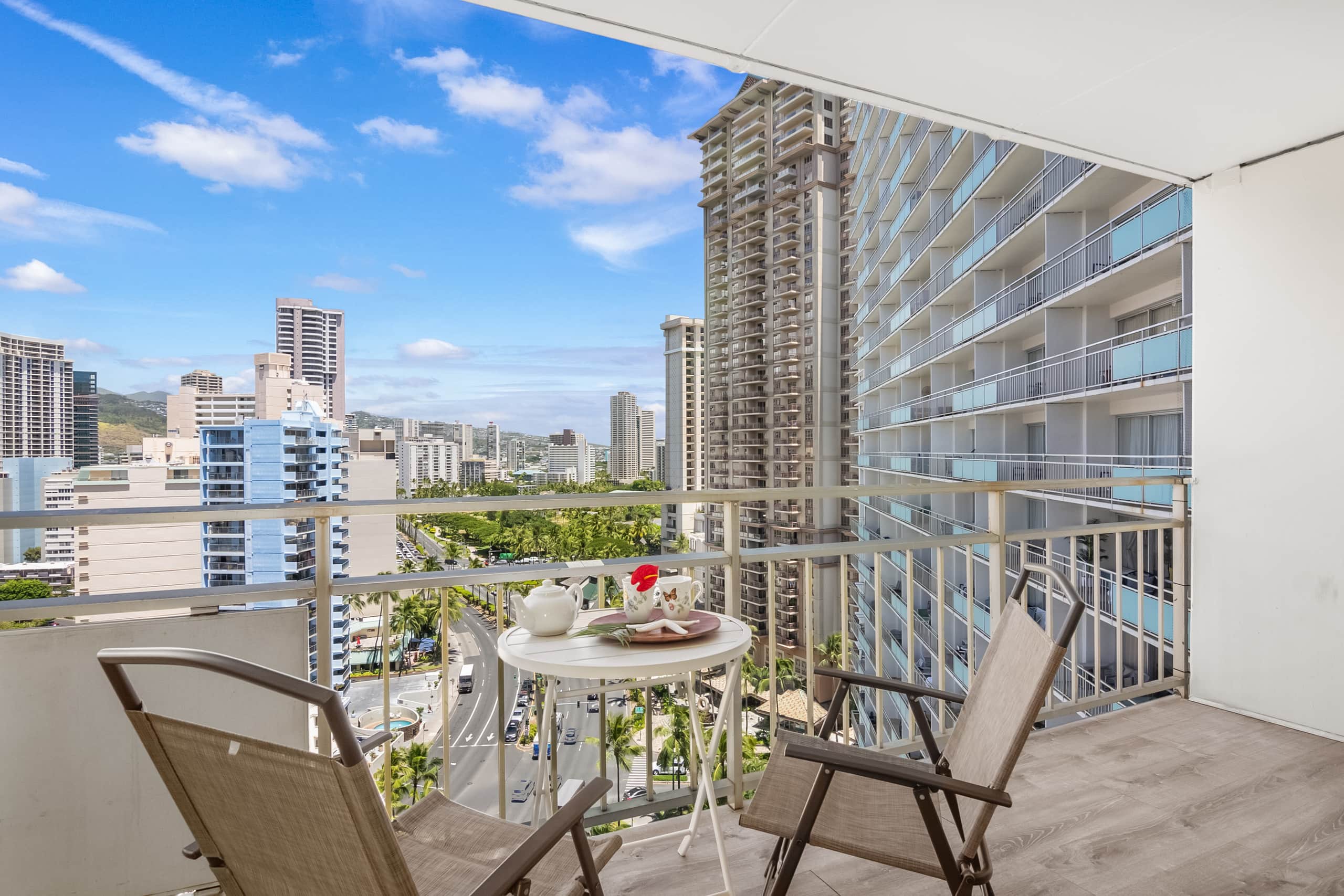 Condo in Honolulu · ★4.7 · Studio · 2 beds · 1 private bath - Image 29