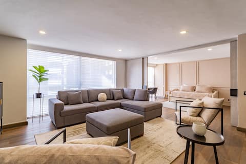 Top performing Airbnb: Family Apartment in Las Lomas! in Lomas De Chapultepec