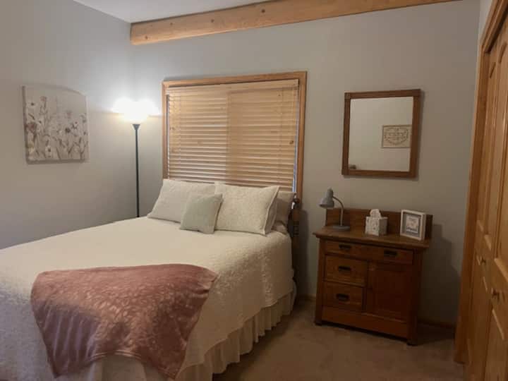 חדר שינה מס '3 - למטה - קווין