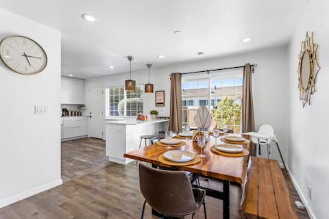 New! Mins to Stanford, Palo Alto, Meta w/Firepit