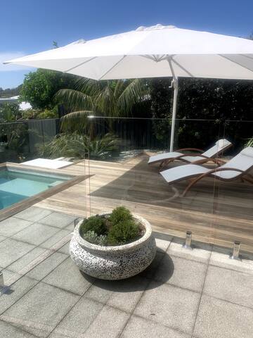 Salt Water Retreat By The Beach gallery image 3