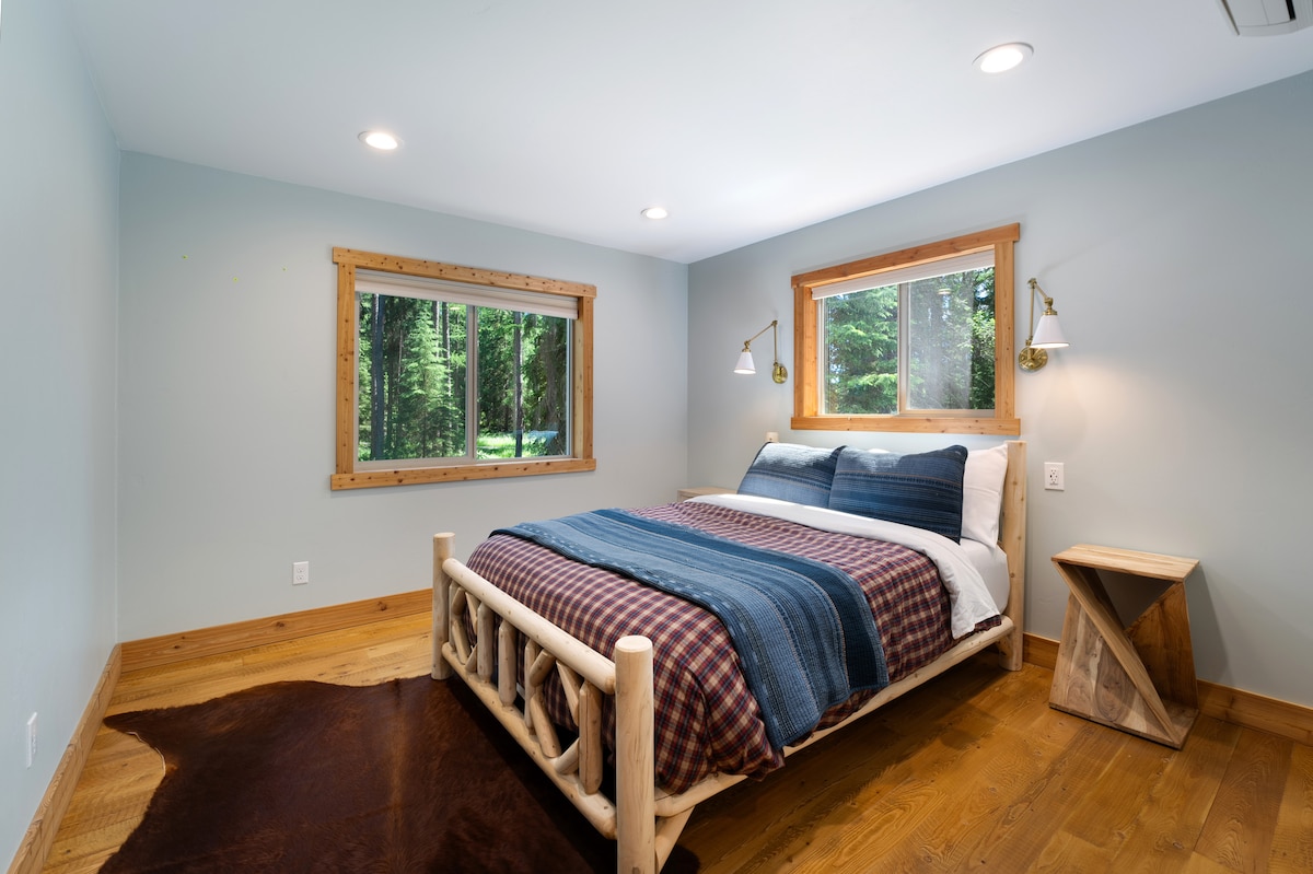 Chambre située au premier étage. 