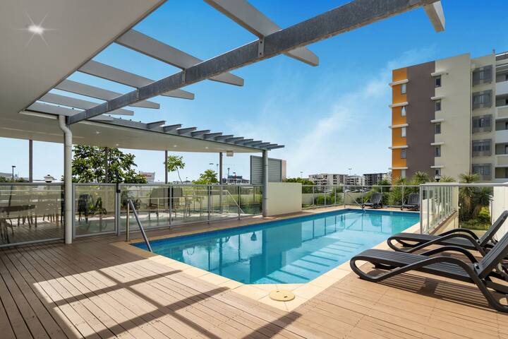 3BR Apartment Next to Westfield gallery image 3