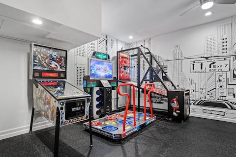 Windsor Hills 4BR Villa | Private Pool + Game Room