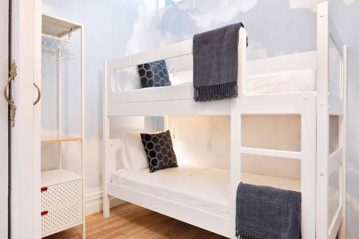 Luxury apartment at Cardosas 32 gallery image 5