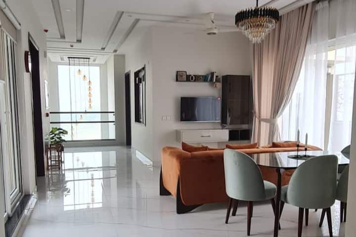 Upper Portion 1 Kanal House Phase 6 Dha Raya - Pakistan