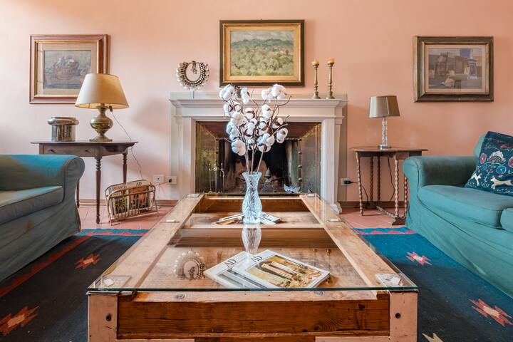 Vasari Flat, Florentine Getaway Near Ponte Vecchio gallery image 2