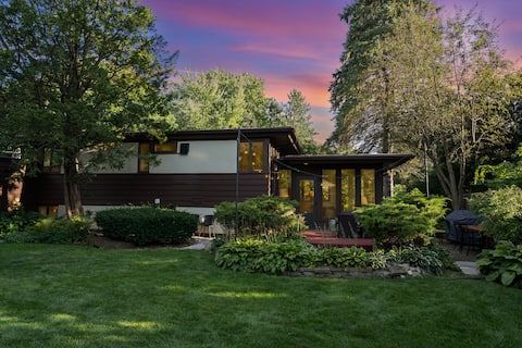 Wright Protégé 1935 Gem | Family Office | Walkable