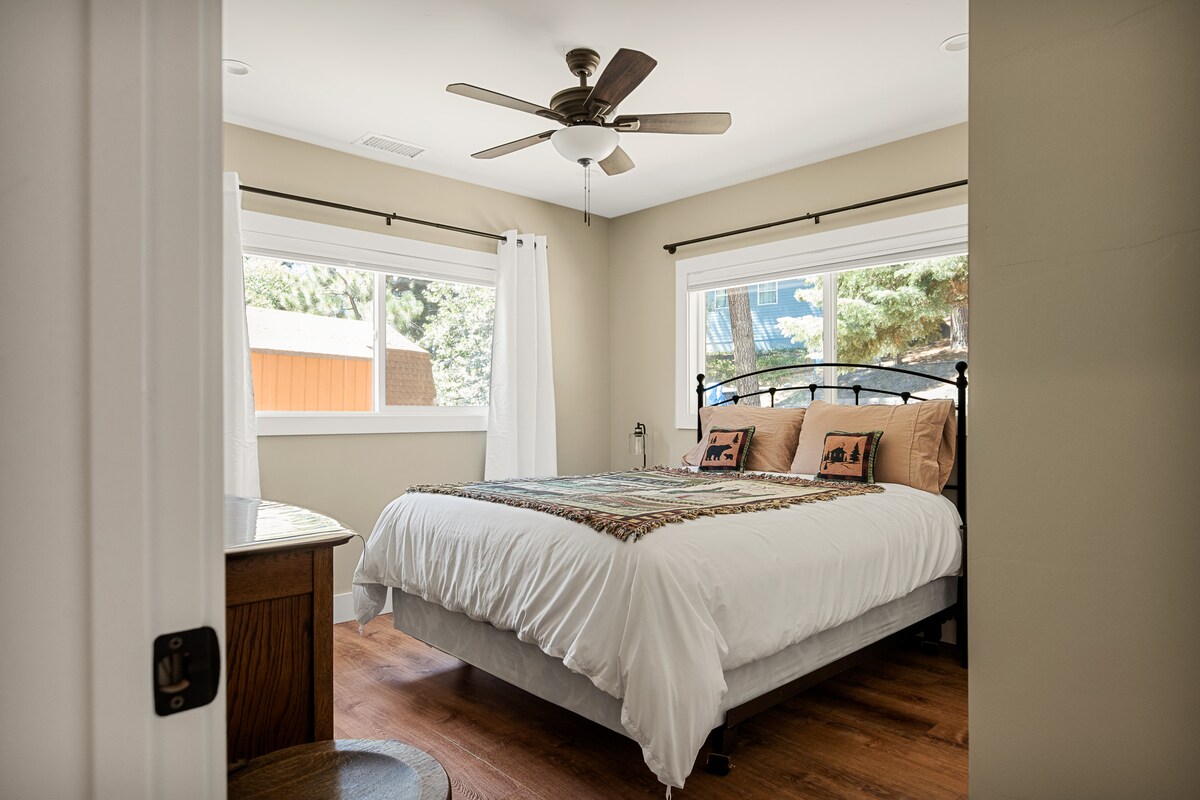 Კომფორტული საწოლი 152 × 203 სმ.