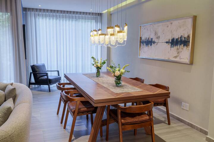 Agave: Stylish Stay by the Park gallery image 5