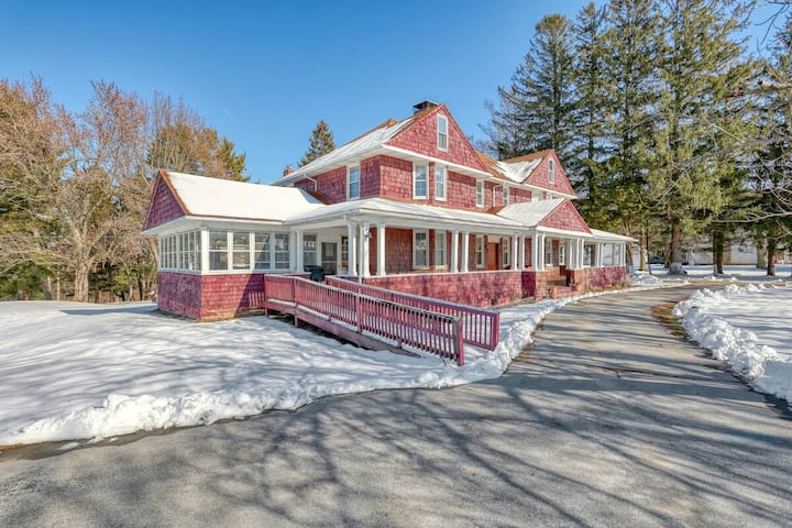 Historic 8br Mountain Retreat - Cunningham Falls State Park, Thurmont