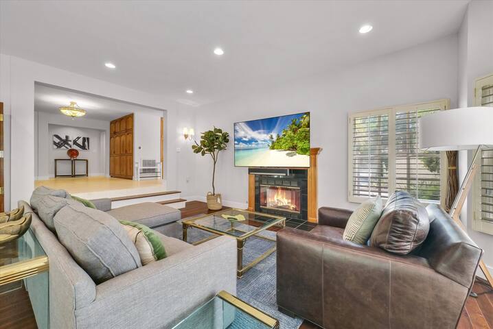 Mediterranean Style Home · Ultimate Luxury Escape! gallery image 3