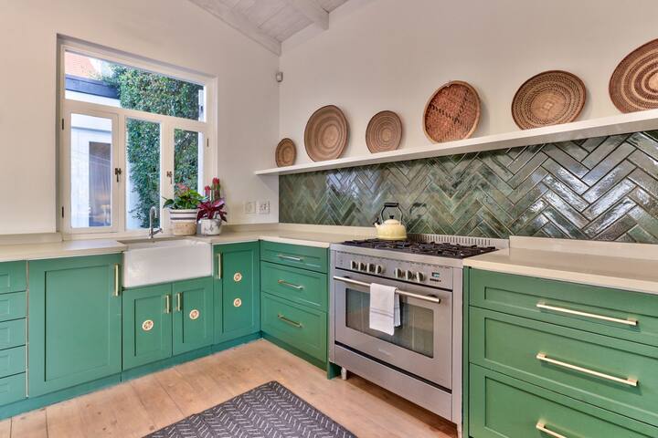 Fabulous open-plan home in Newlands gallery image 4