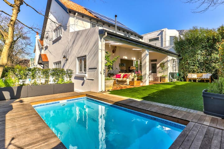 Fabulous open-plan home in Newlands