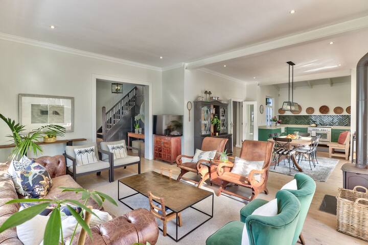 Fabulous open-plan home in Newlands gallery image 2