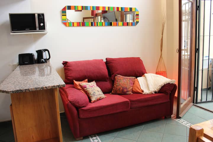 Loft de 2 dormitorios con patio y parrilla en Boedo