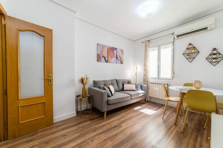 Acogedor y cálido, 3 dormitorios en pleno centro gallery image 2