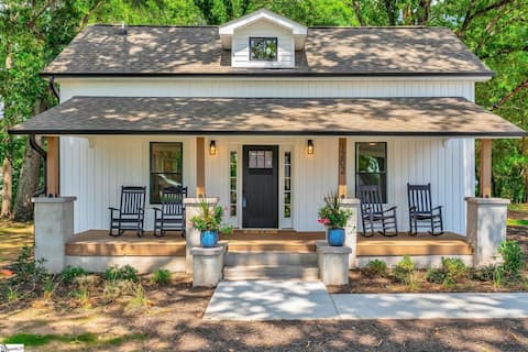 Farmhouse • Greenville • Clemson •Lakes•Upstate SC