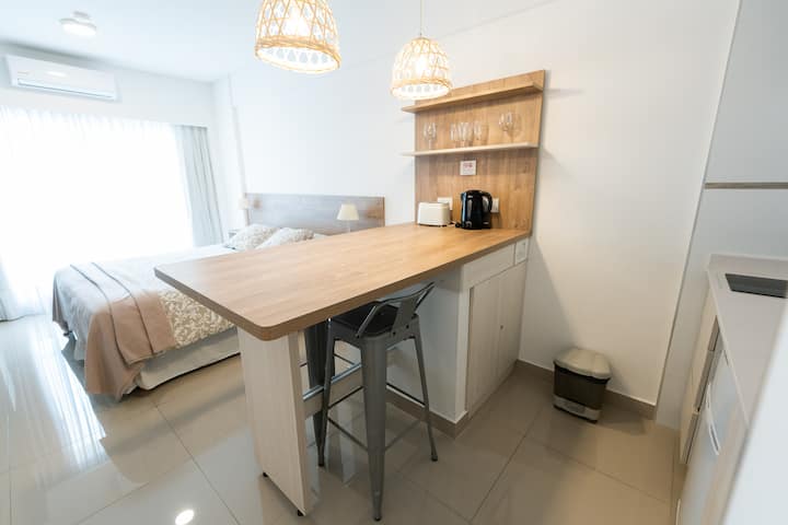 Новая однокомнатная квартира в Monserrat