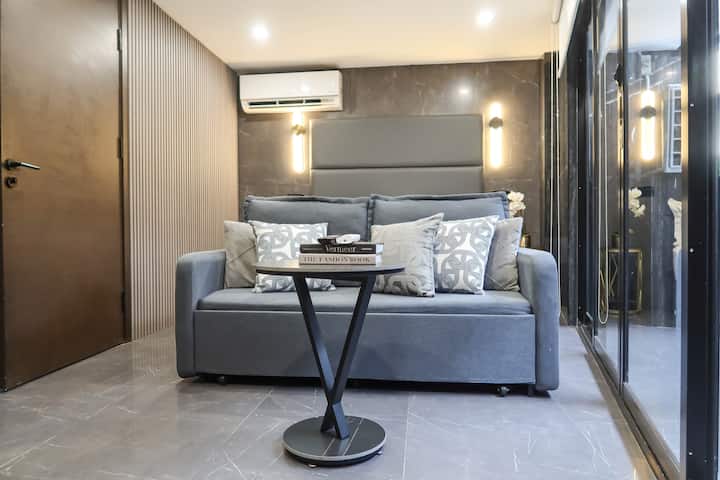 New Cozy Luxe Studio/balcony-orchard/somerset Area - シンガポール シティ