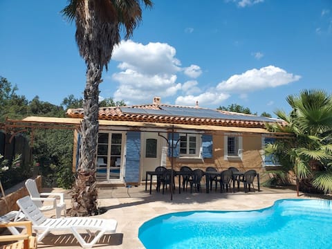 Villa 6 ch ,18 per, piscine chau