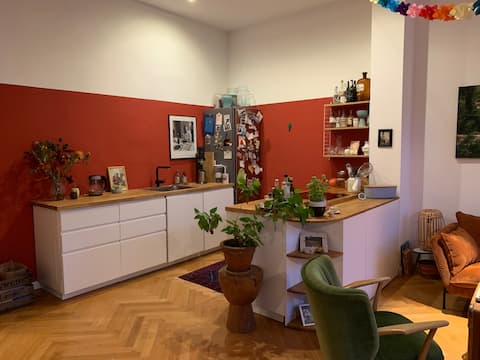 Top performing Airbnb: Beautiful, bright apartment in Berlin