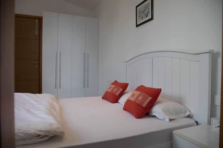 Bedroom 3 image 1