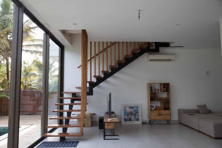 Living room image 2