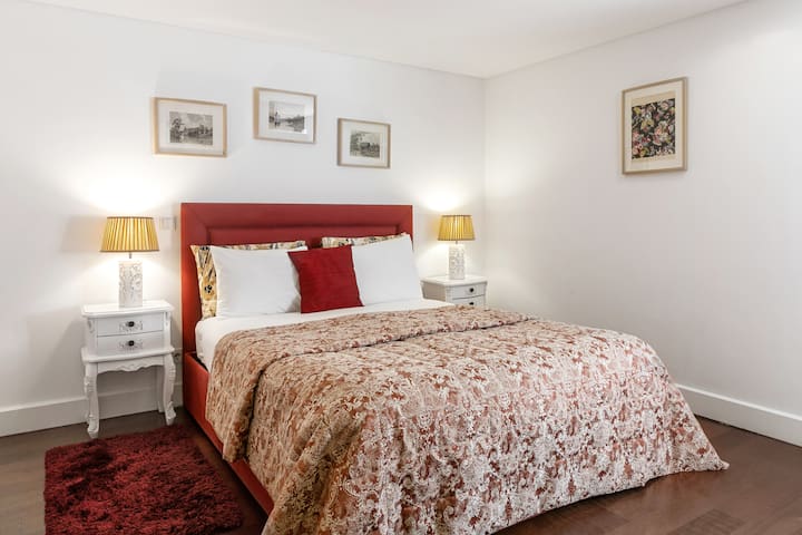 Lisbon Rentals Chiado managed Airbnb listing 3
