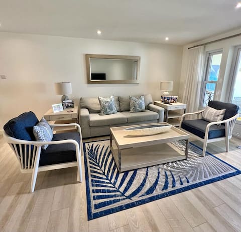 Bayview # 5 - Waterfront Condo