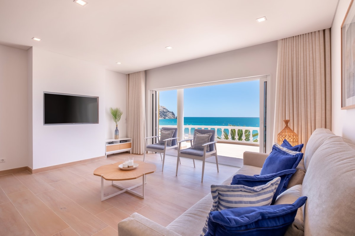 Imóvel de sucesso: Beach View Apartment Praia da Luz by Blue Diamond em Luz