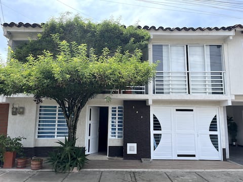 Cozy Home in Roldanillo