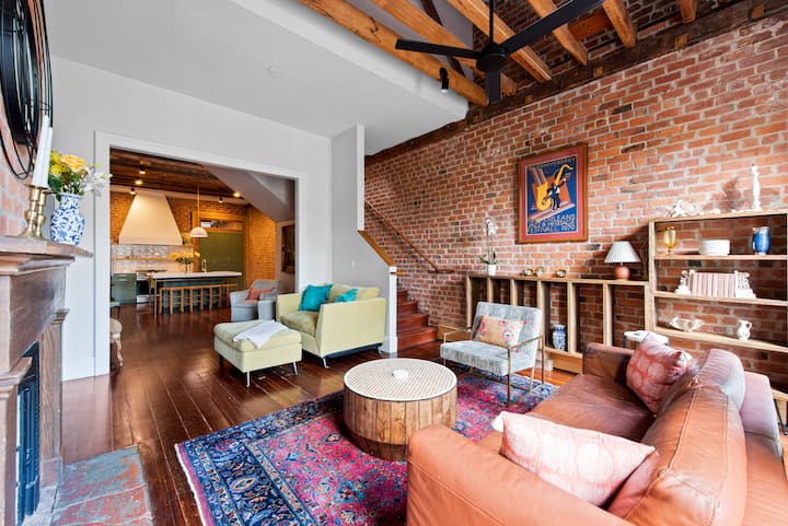 Epic 1838 Garden District 5br W/balcony & Parking - New Orleans, LA