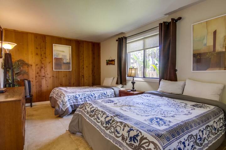 Huge Beach Rental gallery image 5