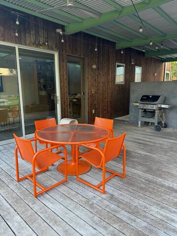 Award-Winning Backyard Haven in East Austin gallery image 5