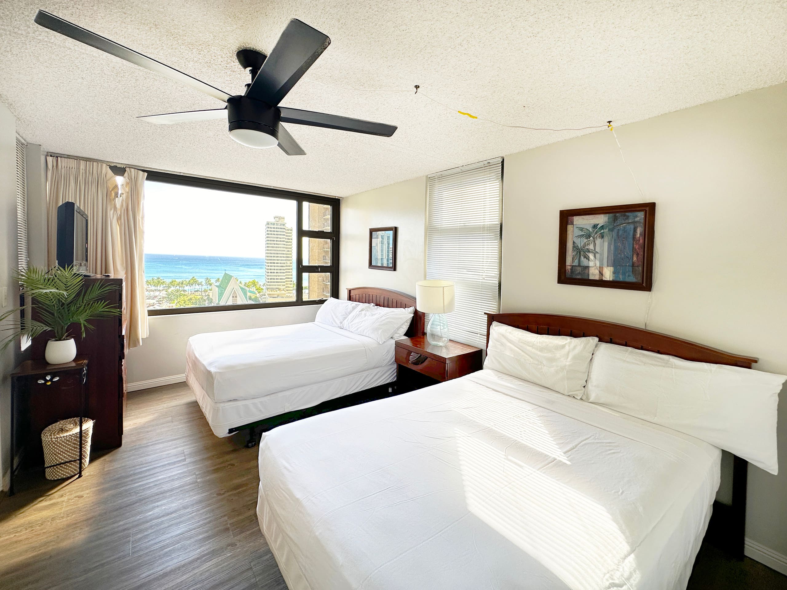 Condo in Honolulu · ★4.91 · 1 bedroom · 3 beds · 1 private bath - Image 1