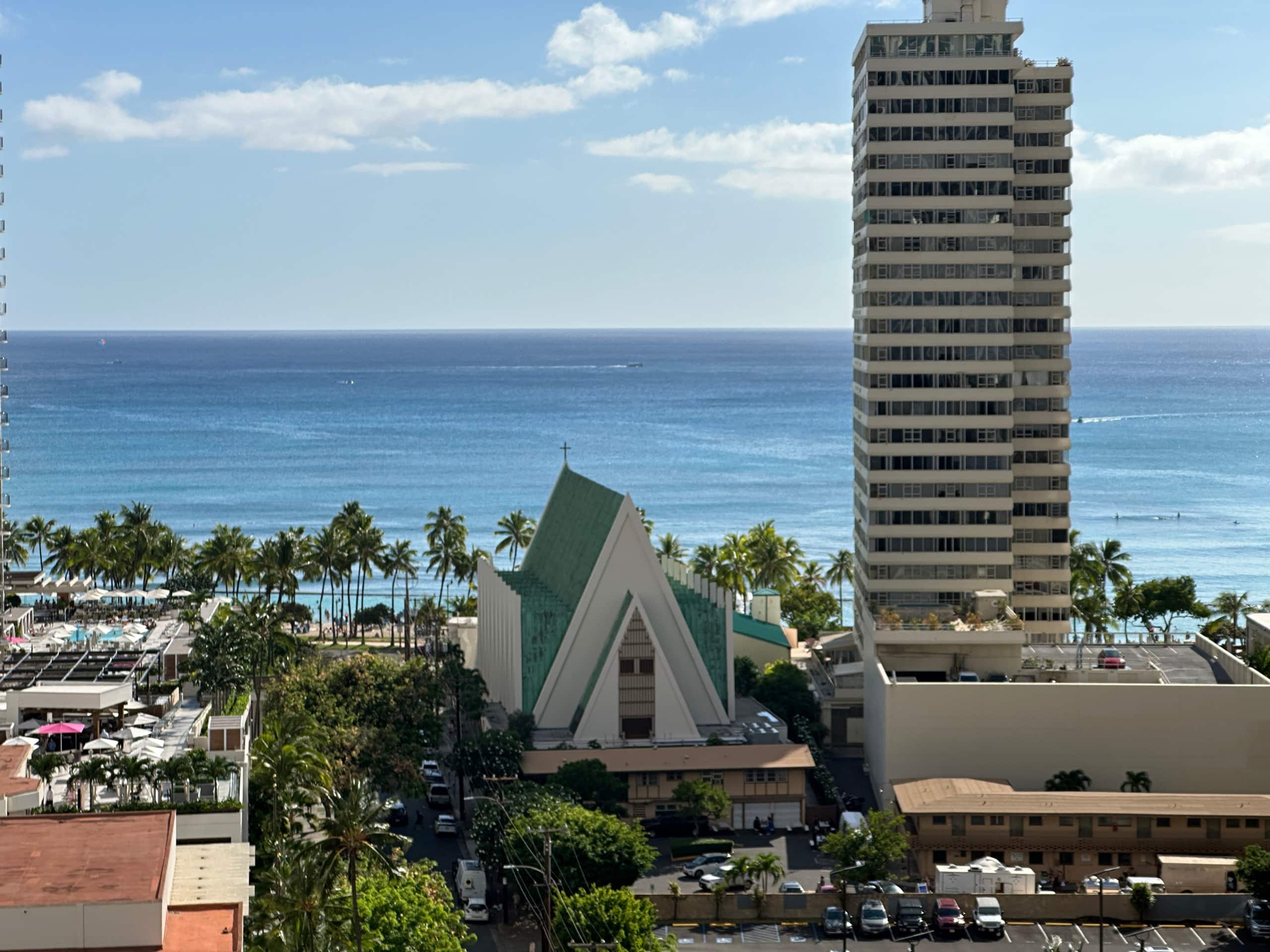 Condo in Honolulu · ★4.91 · 1 bedroom · 3 beds · 1 private bath - Image 31