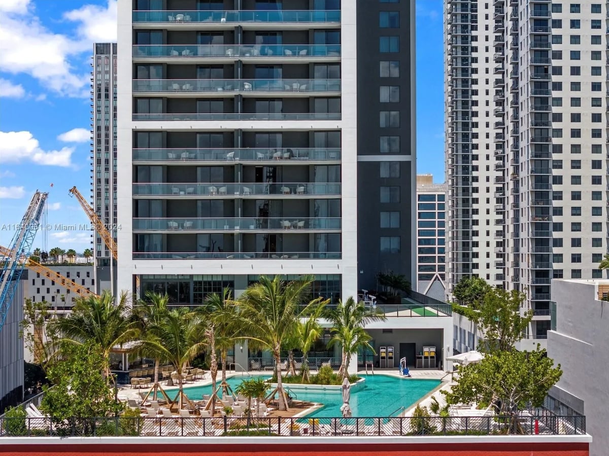 601 Residences Incredible 1BR | Downtown #2514