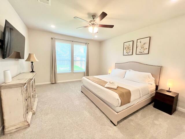 Unwind In Style In Keller-TX gallery image 5