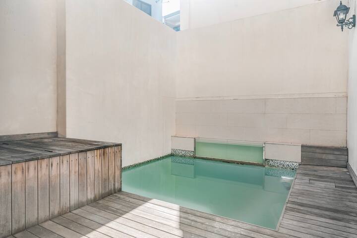 Family Home in Camps Bay gallery image 3