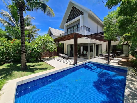 In the heart of Mont Choisy Golf