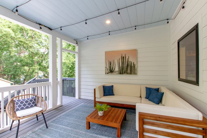 Luxury 4br Near Broadway | Patio & Parking - Nashville, TN