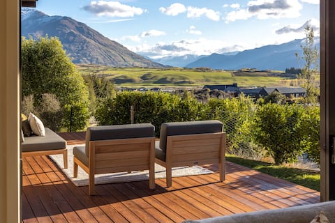 Ellesmere Lodge - Ski & Golf