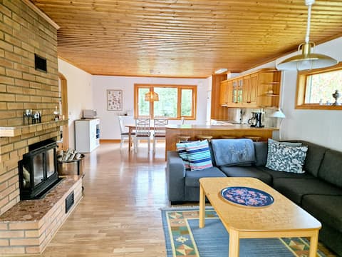 Popular Airbnb listing: Beachfront Cabin with Sauna & Ping Pong Table in Ljungby