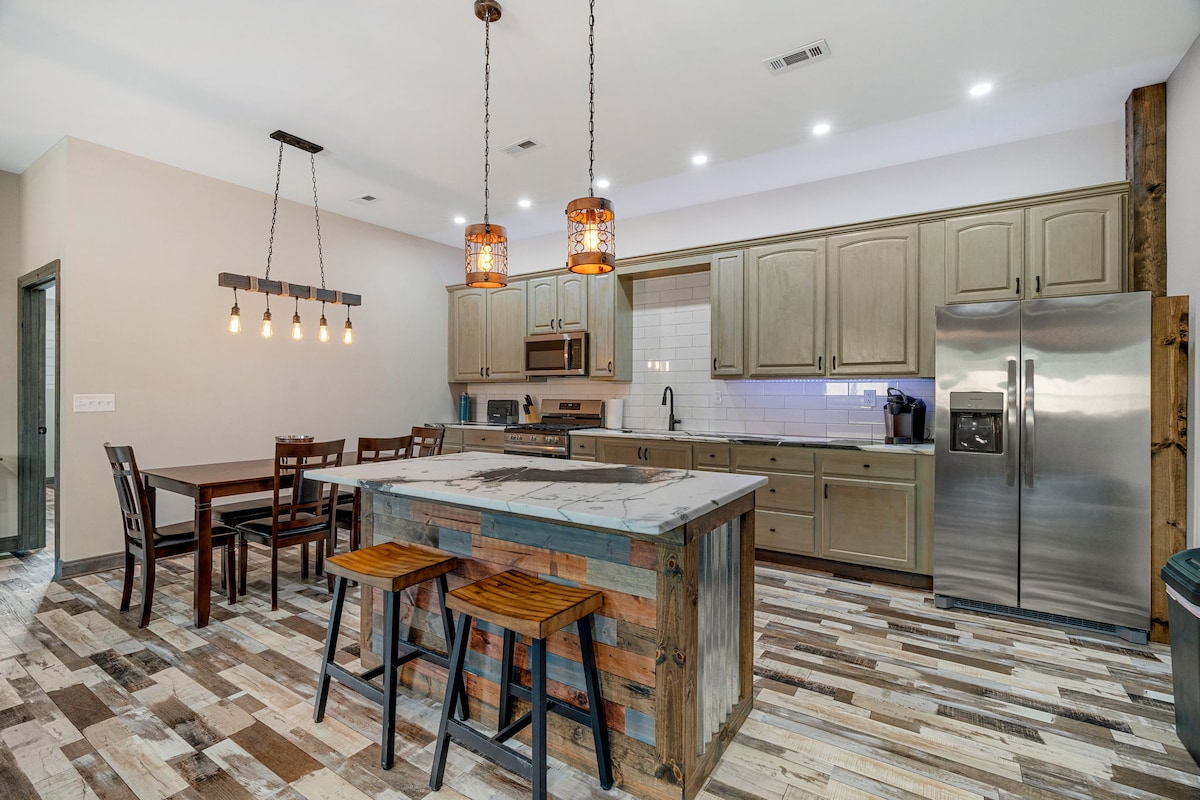 Raccoon Lake Retreat