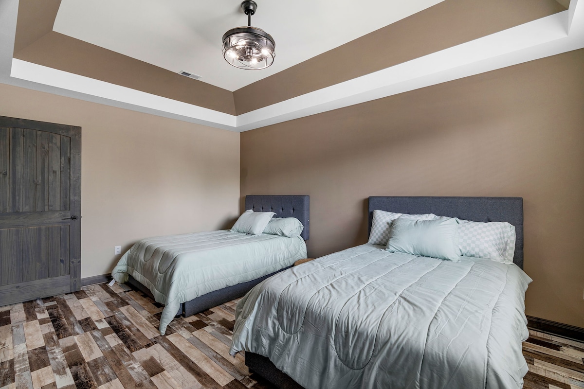 Raccoon Lake Retreat