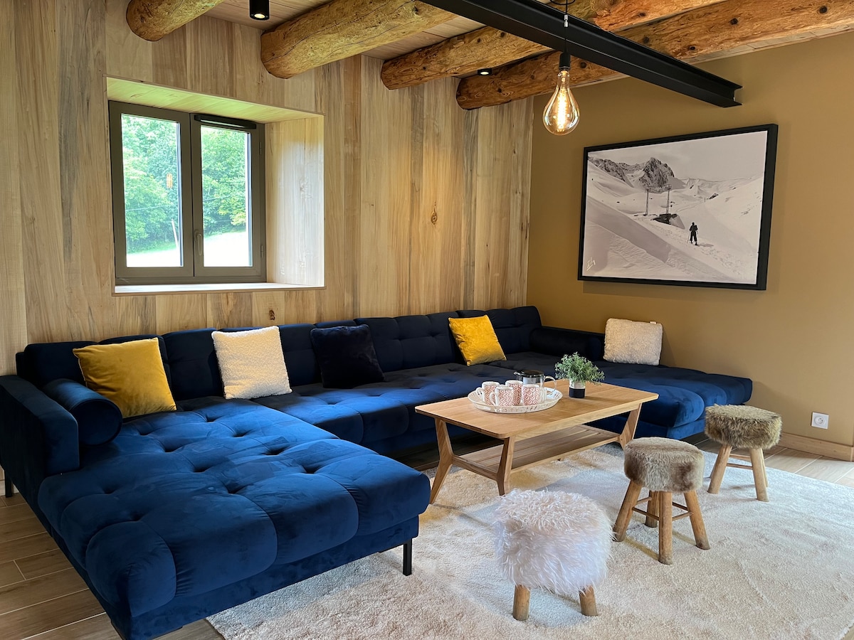 Propiedad de Airbnb exitosa: Mountain Gîte - La Bergerie de Trassouet - Jacuzzi en Campan